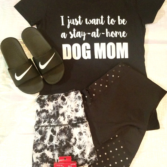 Dog Mom - Picture 2 of 2